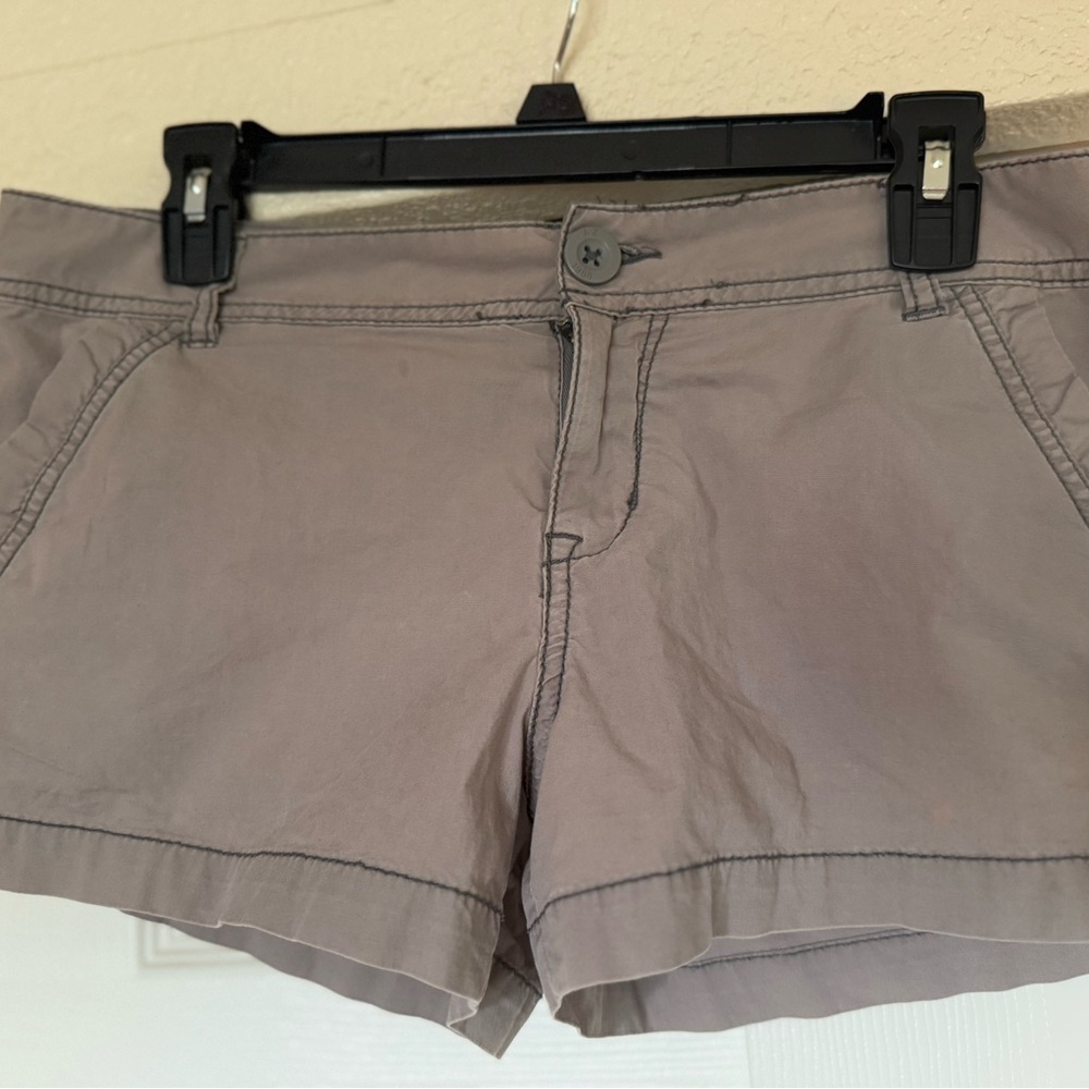 Women's Stretch Shorts